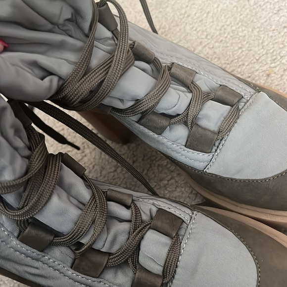 “Dolce Vita- Celida Platform Boots” - Picture 10 of 10